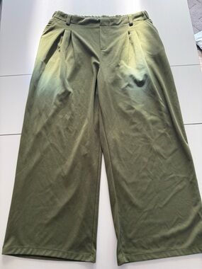 HALARA Olive Wide-Leg Pleated Knit Pants